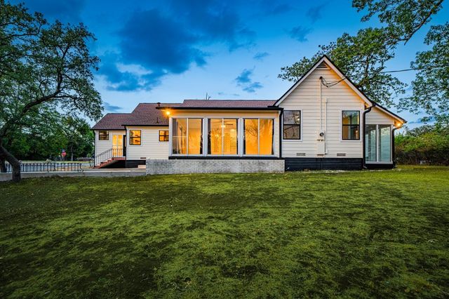 719 W Main, Kerrville, TX 78028