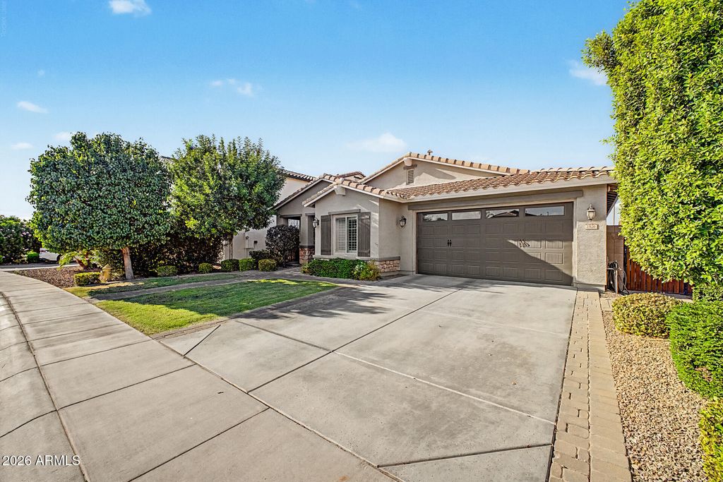2526 E TONTO Drive, Gilbert, AZ 85298 — photo 5