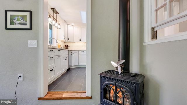 235 N CLINTON ST, Doylestown, PA 18901