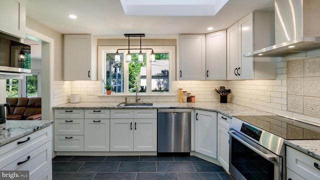 235 N CLINTON ST, Doylestown, PA 18901