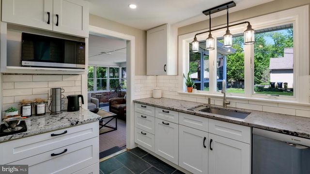 235 N CLINTON ST, Doylestown, PA 18901