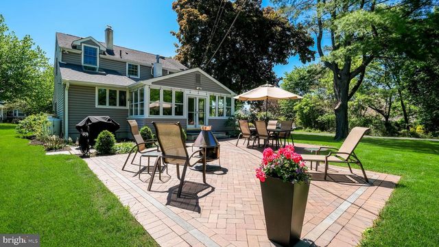 235 N CLINTON ST, Doylestown, PA 18901