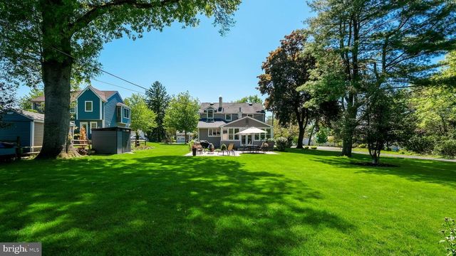 235 N CLINTON ST, Doylestown, PA 18901