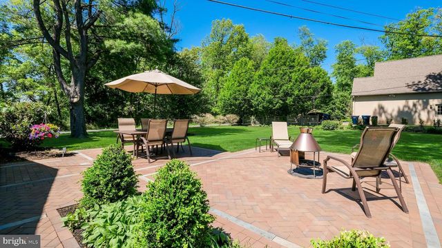 235 N CLINTON ST, Doylestown, PA 18901