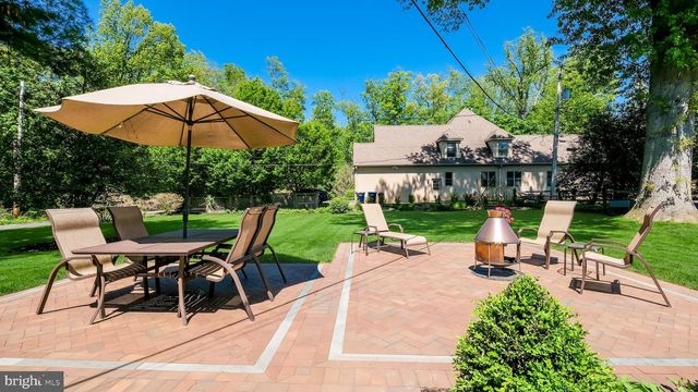 235 N CLINTON ST, Doylestown, PA 18901