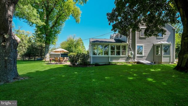 235 N CLINTON ST, Doylestown, PA 18901