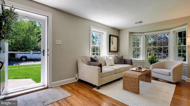 235 N CLINTON ST, Doylestown, PA 18901