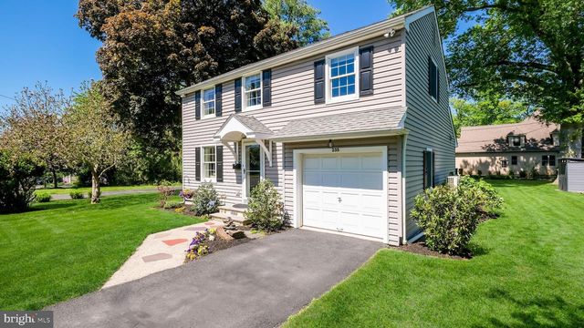 235 N CLINTON ST, Doylestown, PA 18901