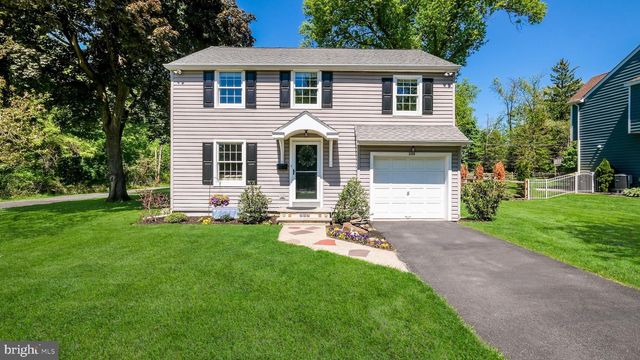 235 N CLINTON ST, Doylestown, PA 18901
