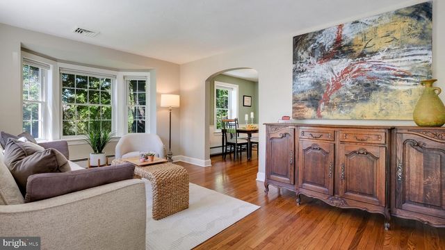 235 N CLINTON ST, Doylestown, PA 18901