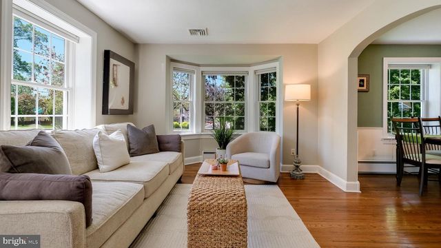 235 N CLINTON ST, Doylestown, PA 18901