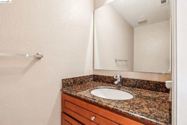 14525 Flagship St., San Leandro, CA 94577