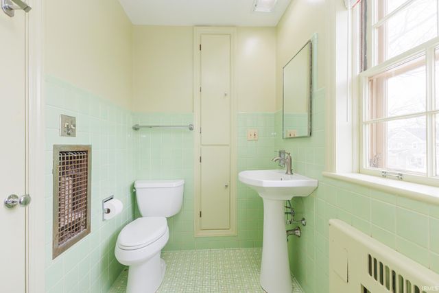 412 N Forest Avenue, Muncie, IN 47304