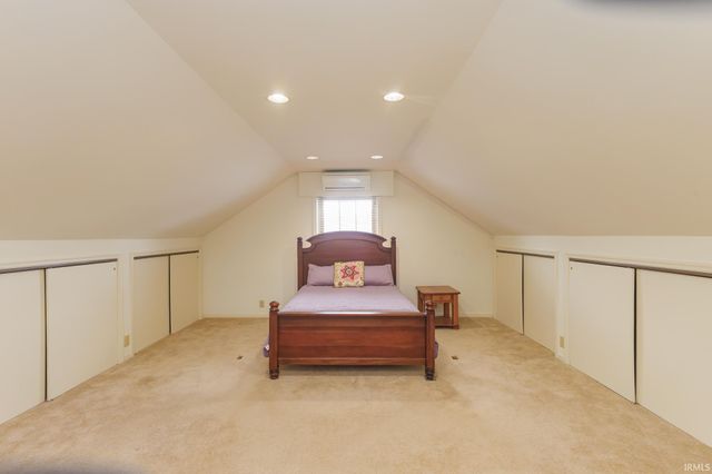 412 N Forest Avenue, Muncie, IN 47304