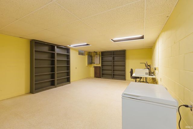 412 N Forest Avenue, Muncie, IN 47304