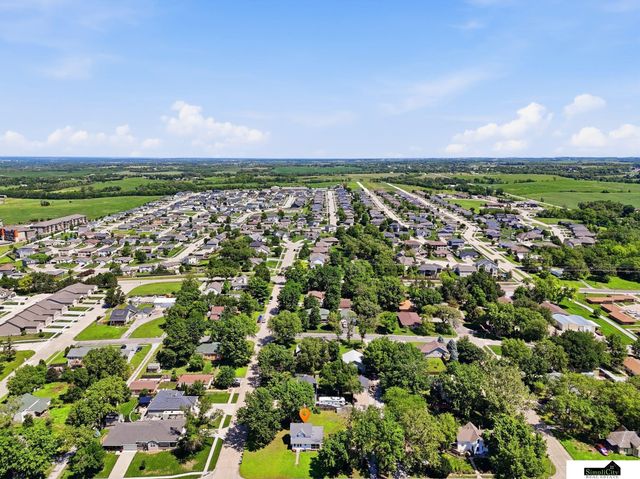 104 W 5th Street, Hickman, NE 68372