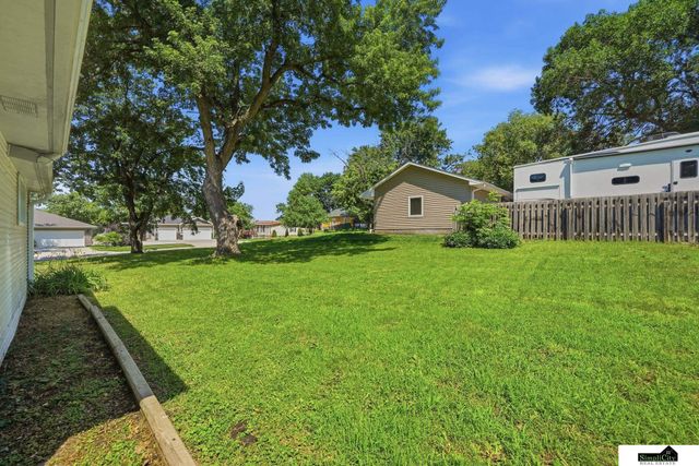104 W 5th Street, Hickman, NE 68372