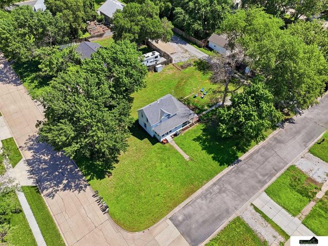 104 W 5th Street, Hickman, NE 68372