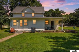 104 W 5th Street, Hickman, NE 68372
