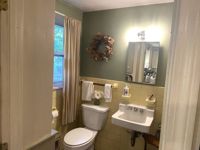 84 Hillside Drive, East Longmeadow, MA 01028