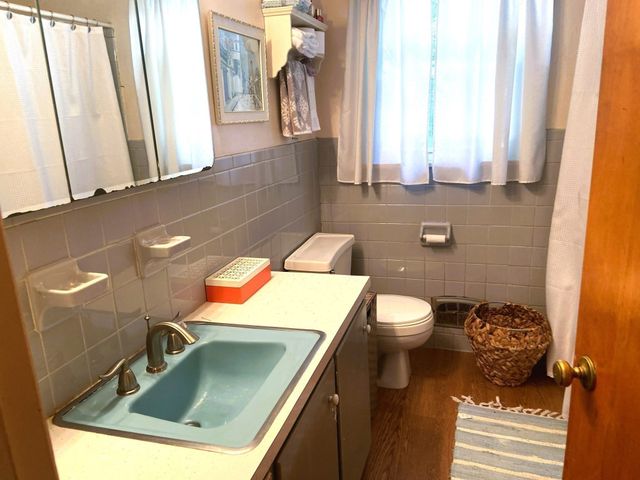 84 Hillside Drive, East Longmeadow, MA 01028