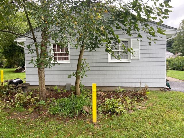84 Hillside Drive, East Longmeadow, MA 01028