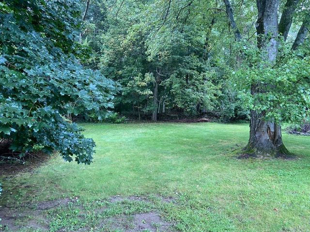 84 Hillside Drive, East Longmeadow, MA 01028