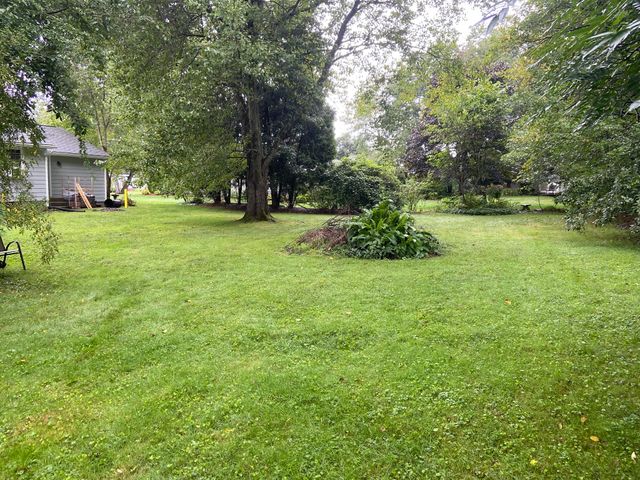 84 Hillside Drive, East Longmeadow, MA 01028
