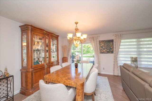 55 Lakebridge Drive S, Kings Park, NY 11754
