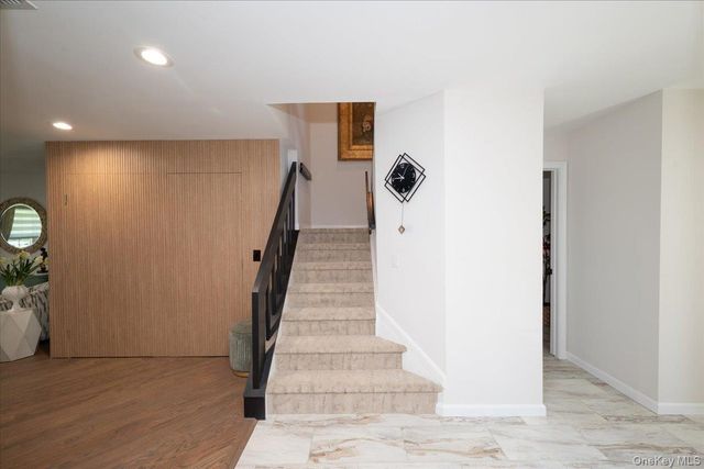 55 Lakebridge Drive S, Kings Park, NY 11754