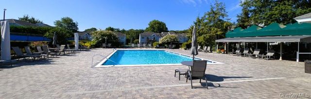 55 Lakebridge Drive S, Kings Park, NY 11754