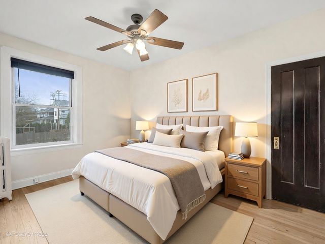 219 Chicago Avenue 1, Oak Park, IL 60302