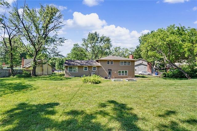2624 Bardith Court, Lawrence, KS 66046