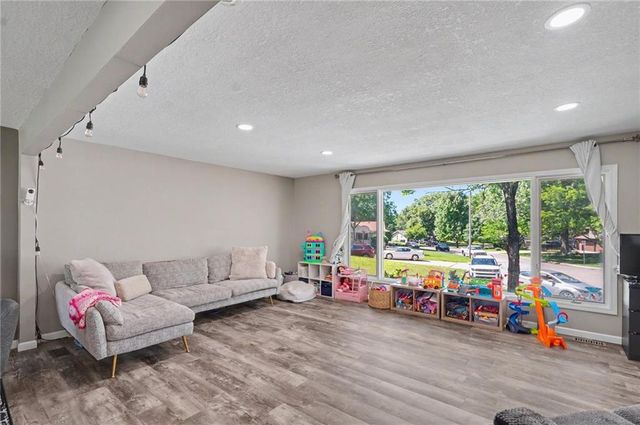 2624 Bardith Court, Lawrence, KS 66046