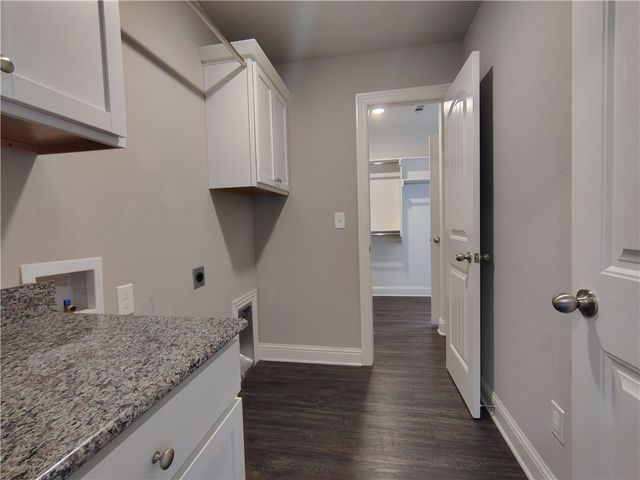 1742 Charismatic Drive, Prairie Grove, AR 72753