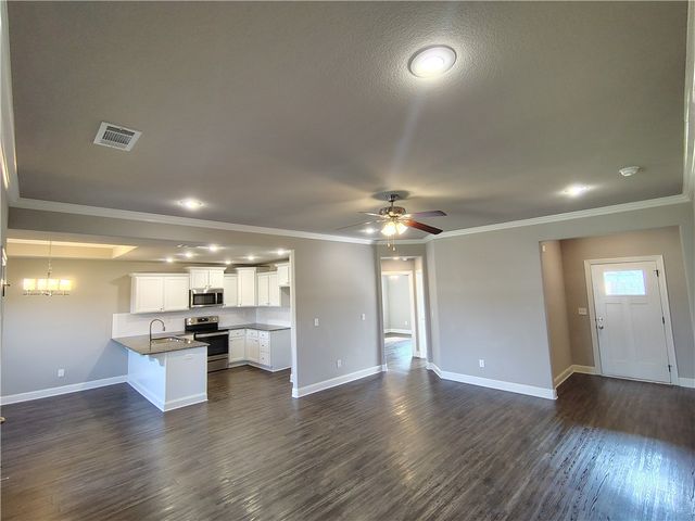 1742 Charismatic Drive, Prairie Grove, AR 72753