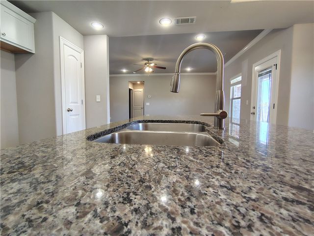1742 Charismatic Drive, Prairie Grove, AR 72753