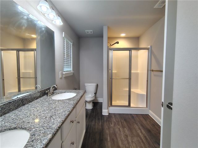 1742 Charismatic Drive, Prairie Grove, AR 72753