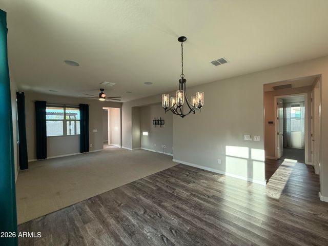 9458 E THATCHER Avenue, Mesa, AZ 85212