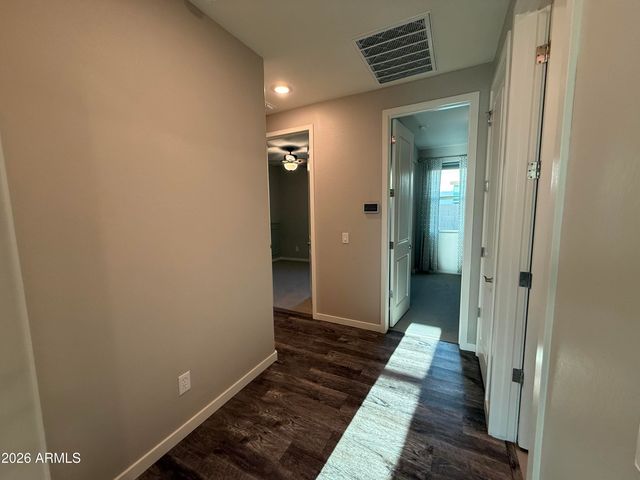 9458 E THATCHER Avenue, Mesa, AZ 85212