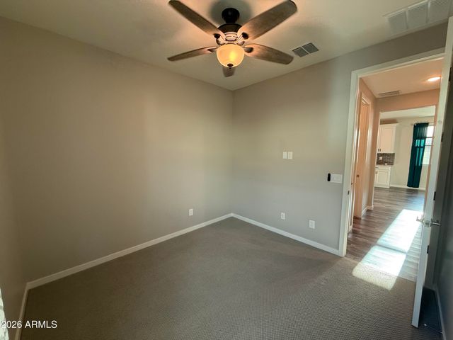9458 E THATCHER Avenue, Mesa, AZ 85212