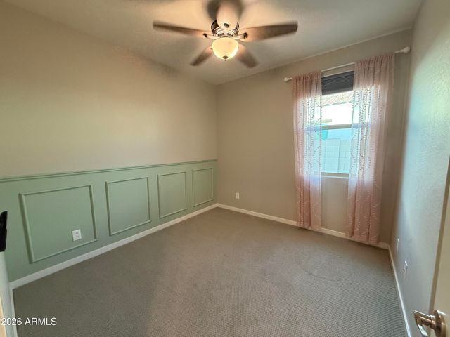 9458 E THATCHER Avenue, Mesa, AZ 85212