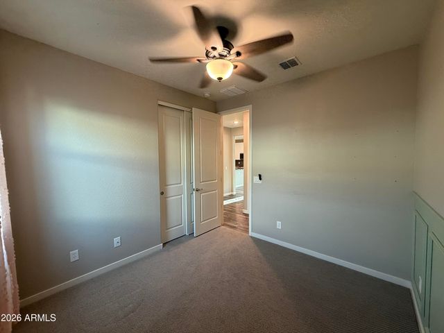 9458 E THATCHER Avenue, Mesa, AZ 85212