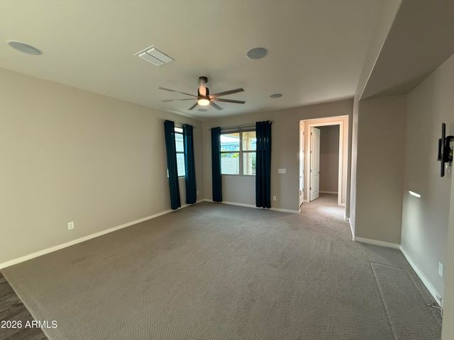 9458 E THATCHER Avenue, Mesa, AZ 85212