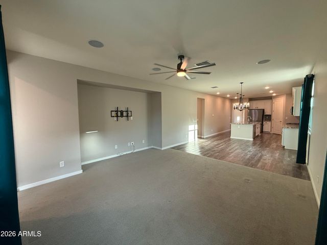 9458 E THATCHER Avenue, Mesa, AZ 85212