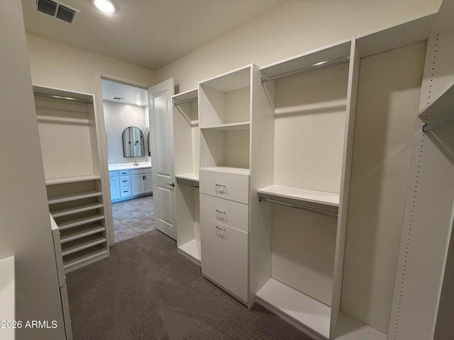 9458 E THATCHER Avenue, Mesa, AZ 85212
