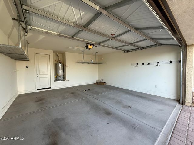 9458 E THATCHER Avenue, Mesa, AZ 85212