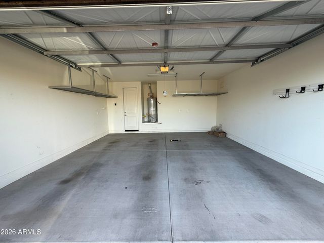 9458 E THATCHER Avenue, Mesa, AZ 85212