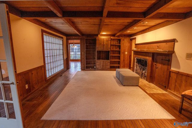 200 Montgomery Drive, Moulton, AL 35650