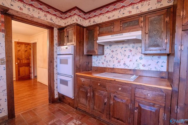 200 Montgomery Drive, Moulton, AL 35650